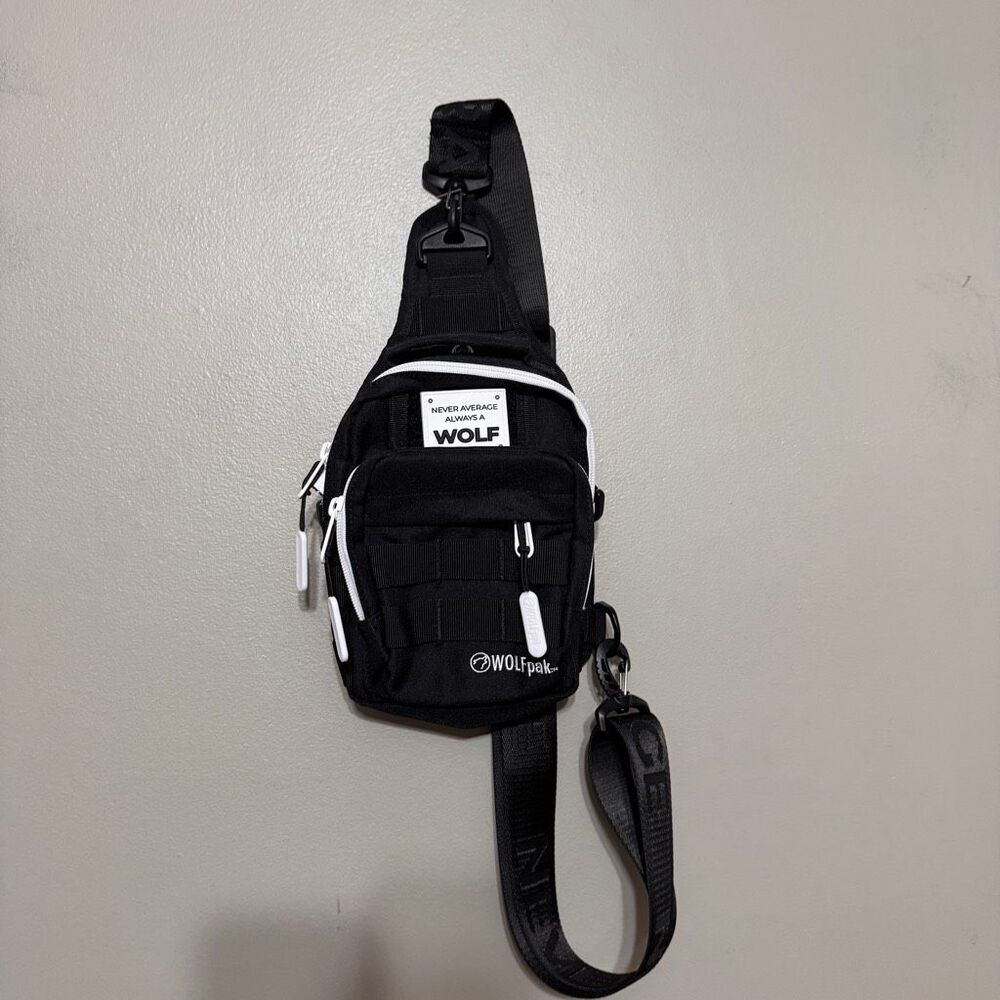 Wolfpak 4L MINI TACTICAL SLING BAG ALPHA BLACK WHITE ACCENT